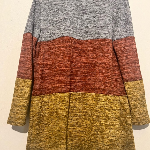 Red Lilly Women’s Fall Colorblock Long Sleeve Cardigan Size Medium - Picture 2 of 5